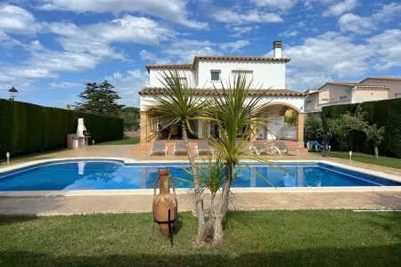 Nautic Parc 9, Luxueuse maison de vacances avec piscine à St Pere Pescador - Photo 1