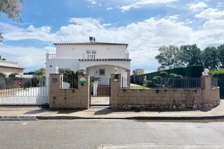 Nautic Parc 9, Luxueuse maison de vacances avec piscine à St Pere Pescador - Photo 12