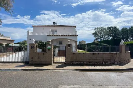 Nautic Parc 9, Luxueuse maison de vacances avec piscine à St Pere Pescador - Photo 13