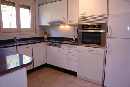 Casa Rey, Maison de vacances avec piscine, grand jardin avec piscine et belle vue à Begur - Photo 16