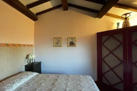Casa Stefania, Gîte rustique à Scheggia avec piscine - Photo 4