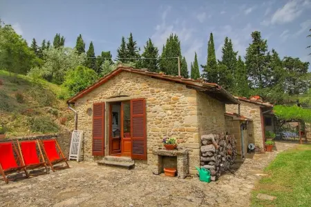 Casa Stefania, Gîte rustique à Scheggia avec piscine - Photo 6