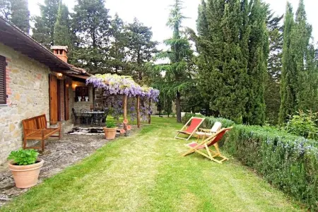 Casa Stefania, Gîte rustique à Scheggia avec piscine - Photo 12