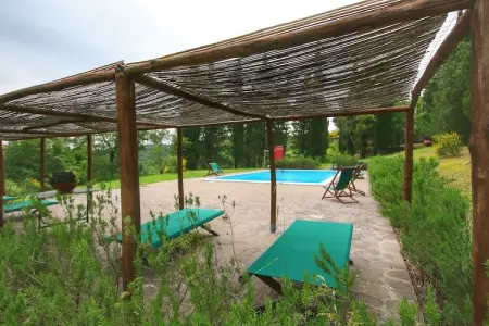 Casa Stefania, Gîte rustique à Scheggia avec piscine - Photo 13
