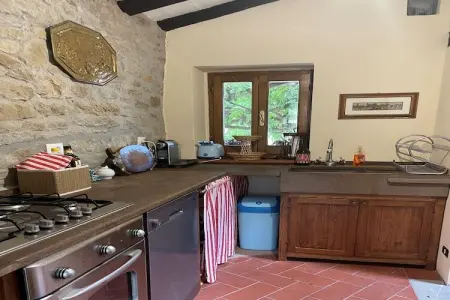 Casa Stefania, Gîte rustique à Scheggia avec piscine - Photo 19