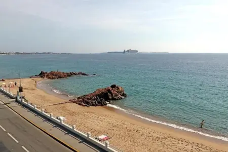 Vue mer, Belle villa à Cannes, du 18e siècle avec piscine privée et vue mer - Photo 25
