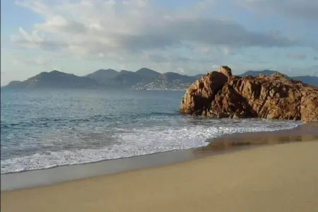 Vue mer, Belle villa à Cannes, du 18e siècle avec piscine privée et vue mer - Photo 33