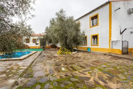 Casona la Huertita, Maison de vacances intemporelle à Membrio avec piscine - Photo 2