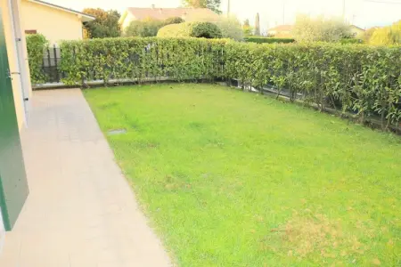 Lady Anna Tre, Appartement de campagne paisible avec piscine - Photo 5