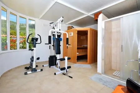 Villa Oliva, Villa confortable à Kaštel Lukšic sur le Mont Kozjak - Photo 17