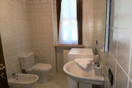 Casara Elle Otto, Maison de vacances bien décorée avec piscine en Lazise - Photo 29