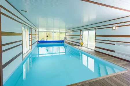 L'Estuaire, Spacieux, confortable maison avec piscine intérieure chauffée et un grand jardin - Photo 2