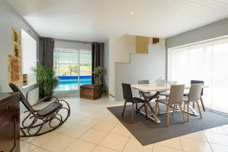 L'Estuaire, Spacieux, confortable maison avec piscine intérieure chauffée et un grand jardin - Photo 3