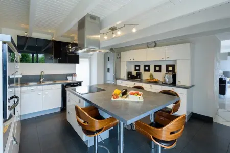 L'Estuaire, Spacieux, confortable maison avec piscine intérieure chauffée et un grand jardin - Photo 4