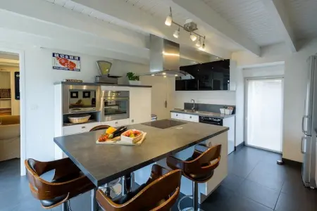 L'Estuaire, Spacieux, confortable maison avec piscine intérieure chauffée et un grand jardin - Photo 6