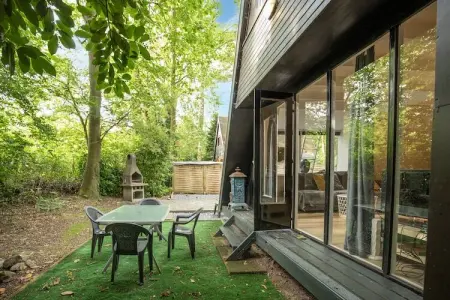 Soor & Long, Superbe habitation située aux abords d'un lac à 7KM de Maastricht - Photo 4