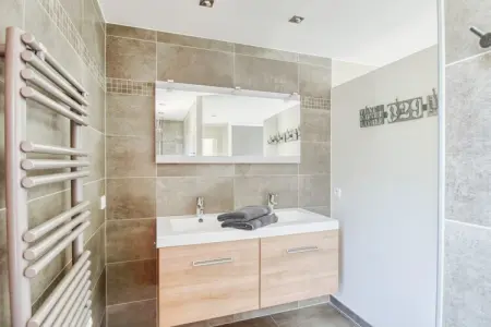 Villa Charlotte, Villa confortable au Plan-de-la-tour avec piscine privée - Photo 30