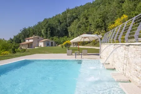 Ca Luigi, Villa chic à Acqualagna avec jacuzzi et jardin privé - Photo 9