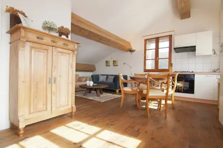 La Caleche, Très beau gite avec studio sur un domaine avec piscine chauffée. - Photo 2