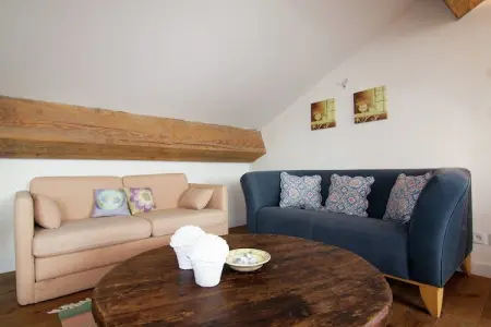 La Caleche, Très beau gite avec studio sur un domaine avec piscine chauffée. - Photo 11