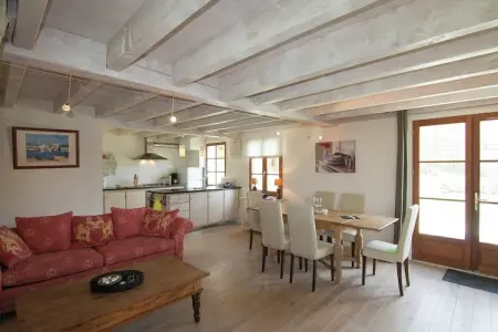 Le Castel, Belle maison spacieuse sur une belle propriété avec une piscine chauffée. - Photo 8