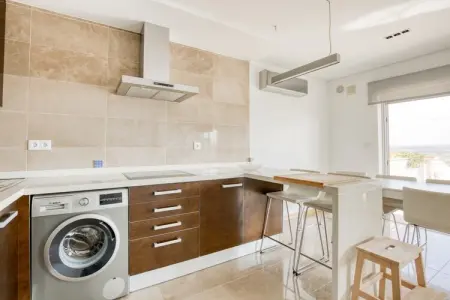 Your Beautiful Portuguese House, Maison de vacances moderne à Salir do Porto avec piscine - Photo 13