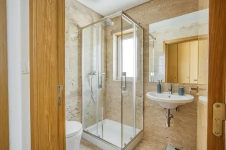 Your Beautiful Portuguese House, Maison de vacances moderne à Salir do Porto avec piscine - Photo 30