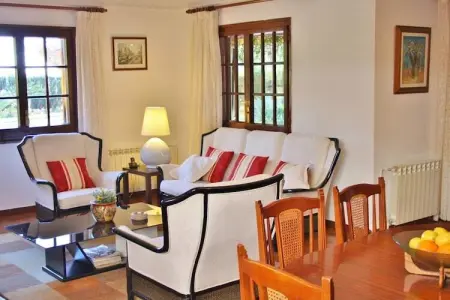 Casa Jaume, Authentique villa de vacances à Sant Pol de Mar, à 250 mètres de la plage - Photo 1