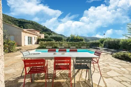 Sourire du Soleil, Villa chaleureuse à Montouliers avec piscine privée - Photo 4