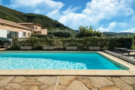 Sourire du Soleil, Villa chaleureuse à Montouliers avec piscine privée - Photo 16