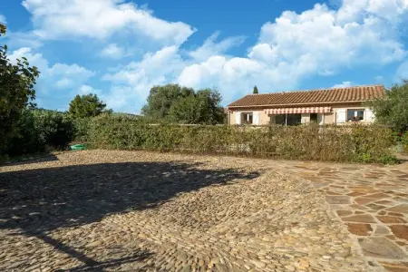 Sourire du Soleil, Villa chaleureuse à Montouliers avec piscine privée - Photo 23