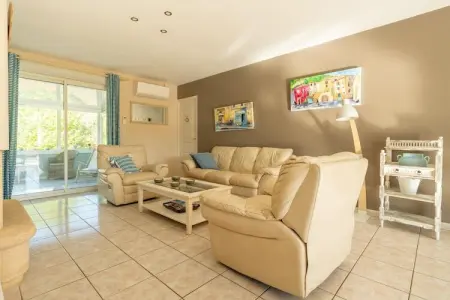 Sourire du Soleil, Villa chaleureuse à Montouliers avec piscine privée - Photo 25