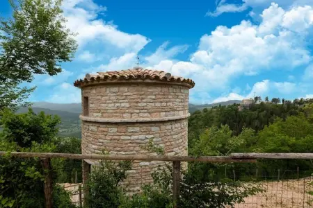 Il Conio Viola, Maison de vacances avec piscine, dans un endroit calme près d'Acqualagna - Photo 33