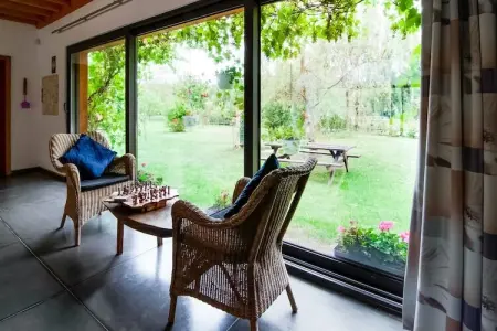 Le Gîte du Lac Privé, Gîte premium à Florennes face à un lac à poissons privé dans la forêt - Photo 7