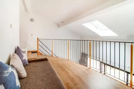 Le Gîte du Lac Privé, Gîte premium à Florennes face à un lac à poissons privé dans la forêt - Photo 14