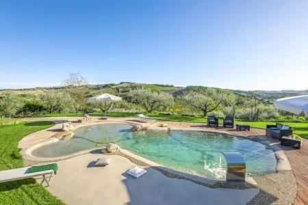 Casannona Gelsomino, Maison de vacances somptueuse à Fermo avec piscine - Photo 1