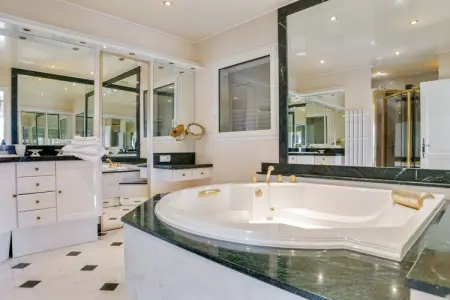 La Mastannière, Maison de vacances attrayante aux Adrets de l'Esterel avec piscine - Photo 21