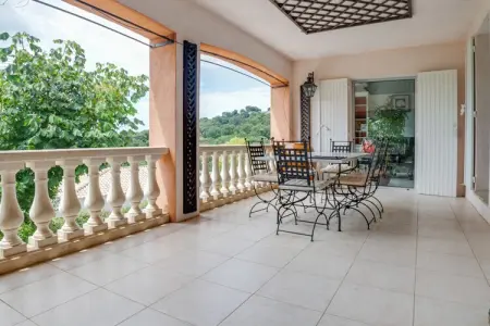 La Mastannière, Maison de vacances attrayante aux Adrets de l'Esterel avec piscine - Photo 30