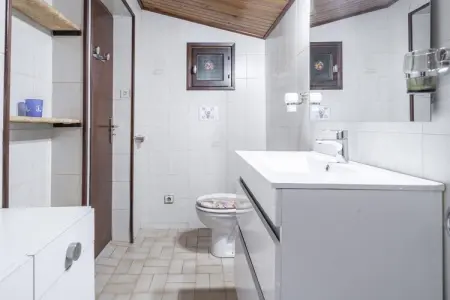 Villa Denise, Villa spacieuse avec terrasse à 200 mètres de l'Orb - Photo 31