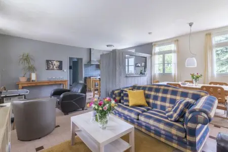 Le Bon Sentiment, Le Bon Sentiment : Séduisante maison de vacances à Cuzy avec piscine - Photo 1