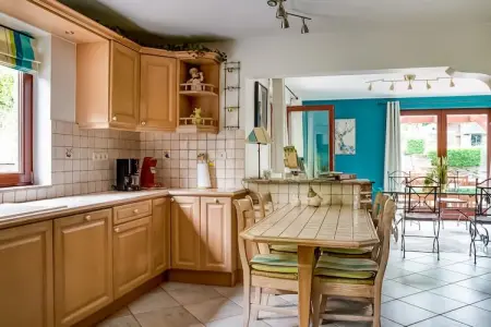 Gîte de 8 personnes avec piscine, Superbe villa près de Hamoir avec piscine privée et jardin - Photo 2