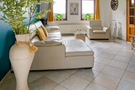 Gîte de 8 personnes avec piscine, Superbe villa près de Hamoir avec piscine privée et jardin - Photo 10