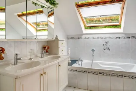 Gîte de 8 personnes avec piscine, Superbe villa près de Hamoir avec piscine privée et jardin - Photo 26