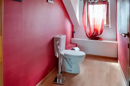 Gîte de 8 personnes avec piscine, Superbe villa près de Hamoir avec piscine privée et jardin - Photo 27