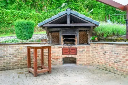 Gîte de 8 personnes avec piscine, Superbe villa près de Hamoir avec piscine privée et jardin - Photo 32