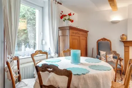 Jules & Paula, Maison de vacances attrayante à Viroinval, près de la forêt - Photo 1