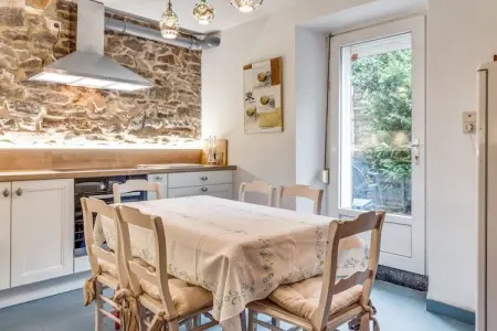 Jules & Paula, Maison de vacances attrayante à Viroinval, près de la forêt - Photo 2