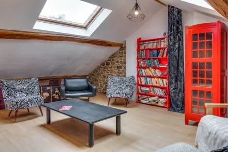 Jules & Paula, Maison de vacances attrayante à Viroinval, près de la forêt - Photo 7