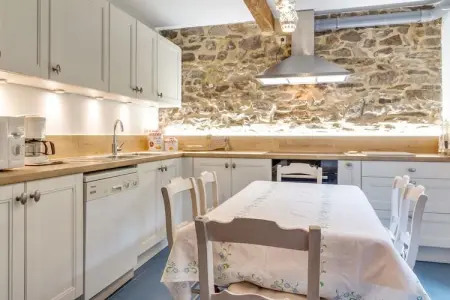 Jules & Paula, Maison de vacances attrayante à Viroinval, près de la forêt - Photo 13