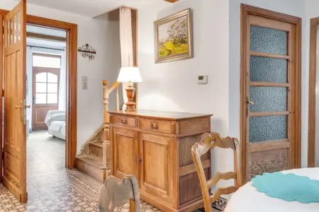 Jules & Paula, Maison de vacances attrayante à Viroinval, près de la forêt - Photo 14